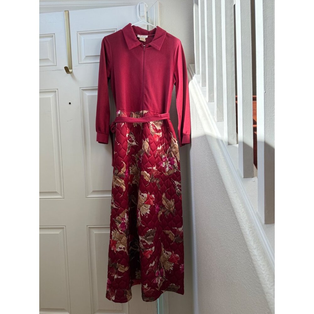 Vintage Madison Avenue Red Floral Quilt Maxi Dress